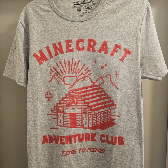 Minecraft Other - Minecraft Adventure Club Gray T-Shirt Men's Size Large